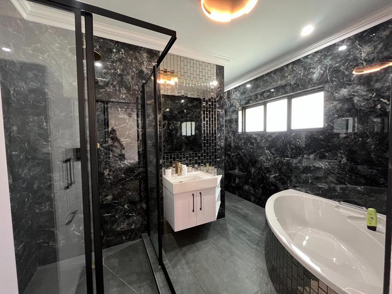 4 Bedroom Property for Sale in Helderrand Western Cape